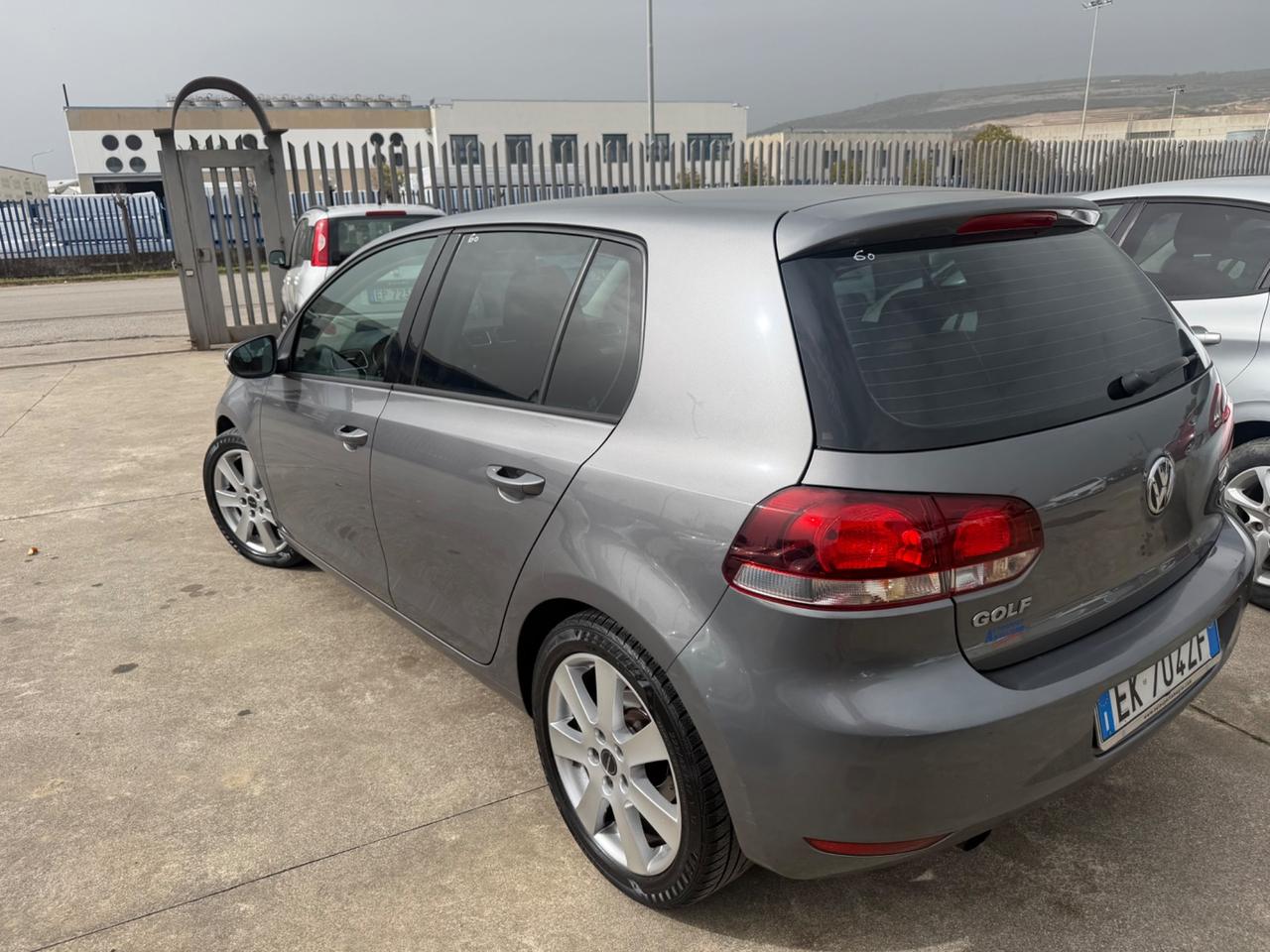 Volkswagen Golf 1.6 TDI DPF 5p. Highline