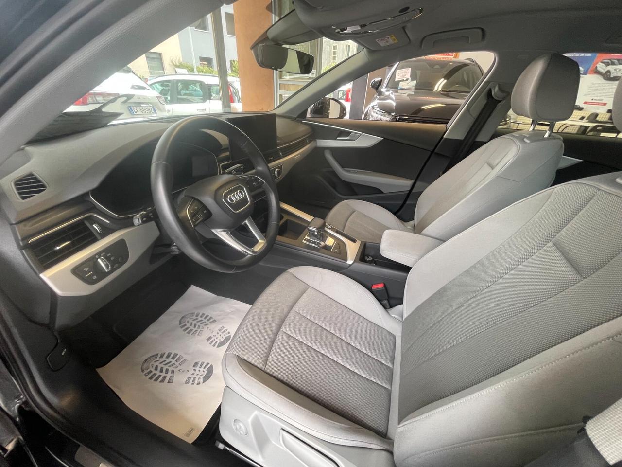 Audi A4 Avant 40 TDI quattro S tronic Business Advanced