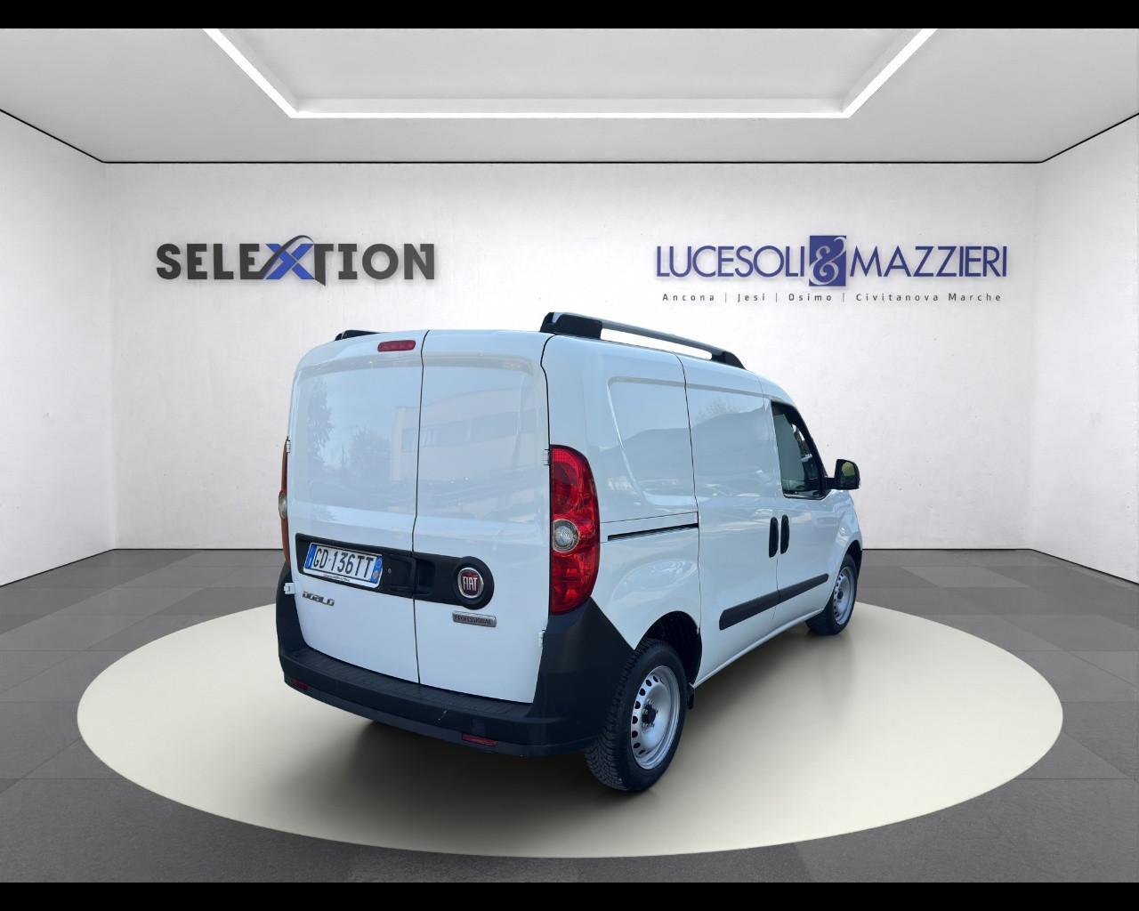 FIAT Doblò 3ª serie - Doblò 1.6 MJT 105CV S&S PC-TN Cargo Business