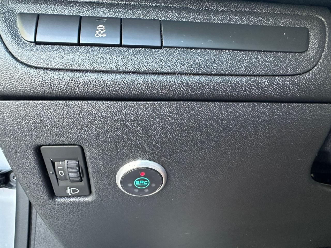 Peugeot 208 PureTech 68 5 porte Active Metano