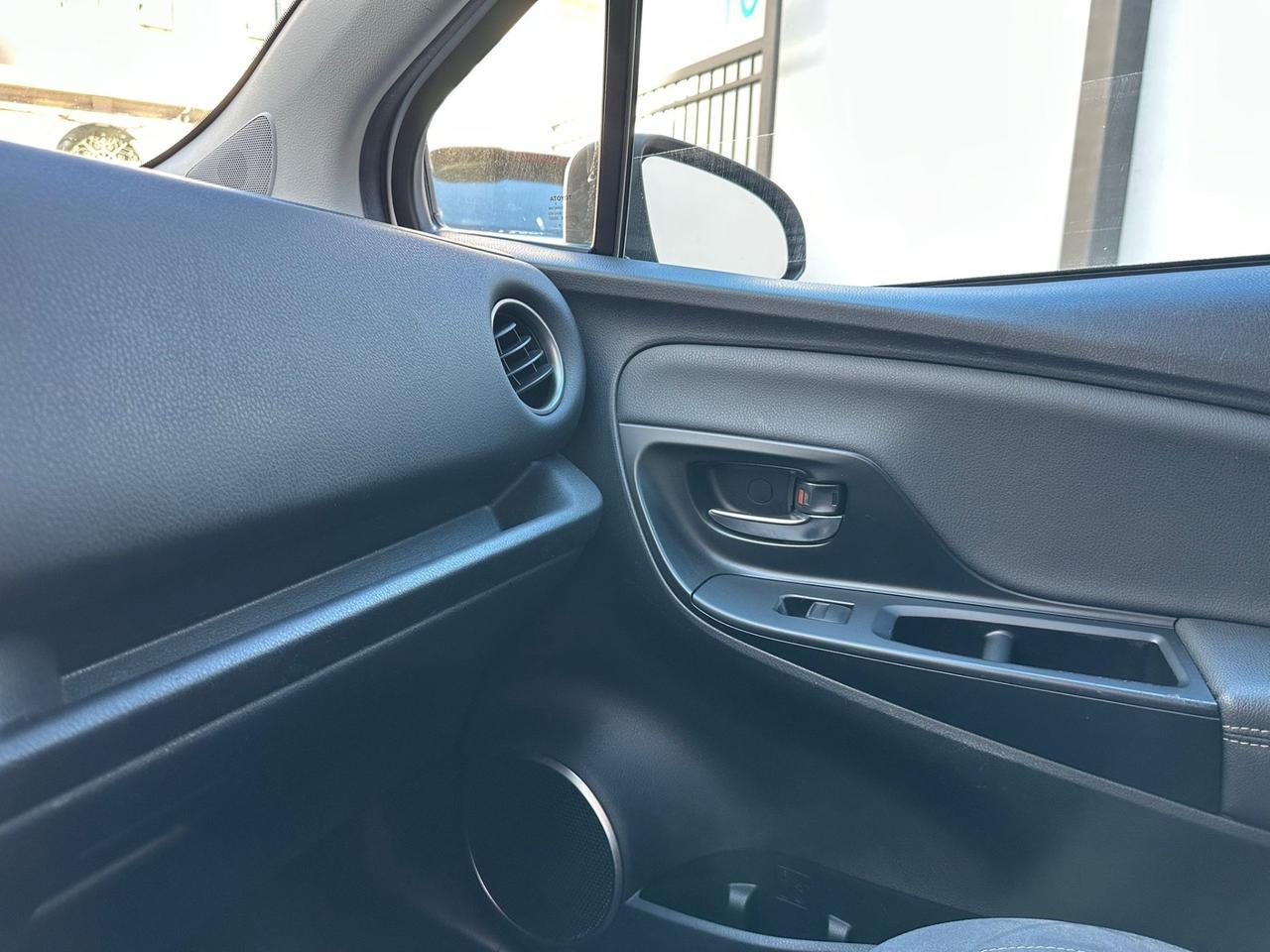 Toyota Yaris 1.4 D-4D 5 porte Lounge