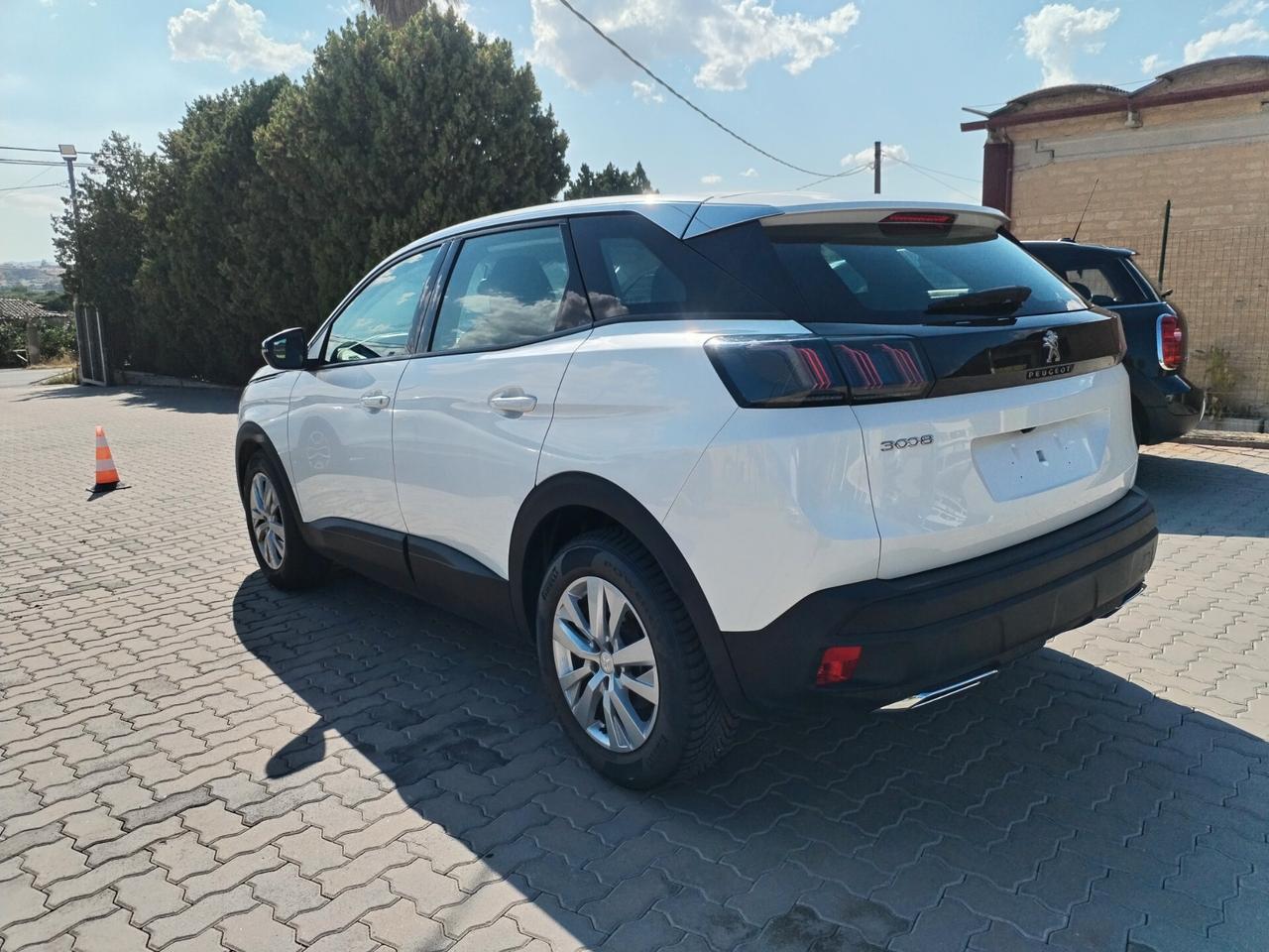 Peugeot 3008 BlueHDi 130 S&S Active Pack 2022