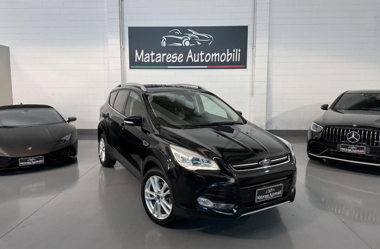 Ford Kuga Titanium tdci 4wd powershift 2.0cc 150cv Auto Navi Bluetooth Retrocamera