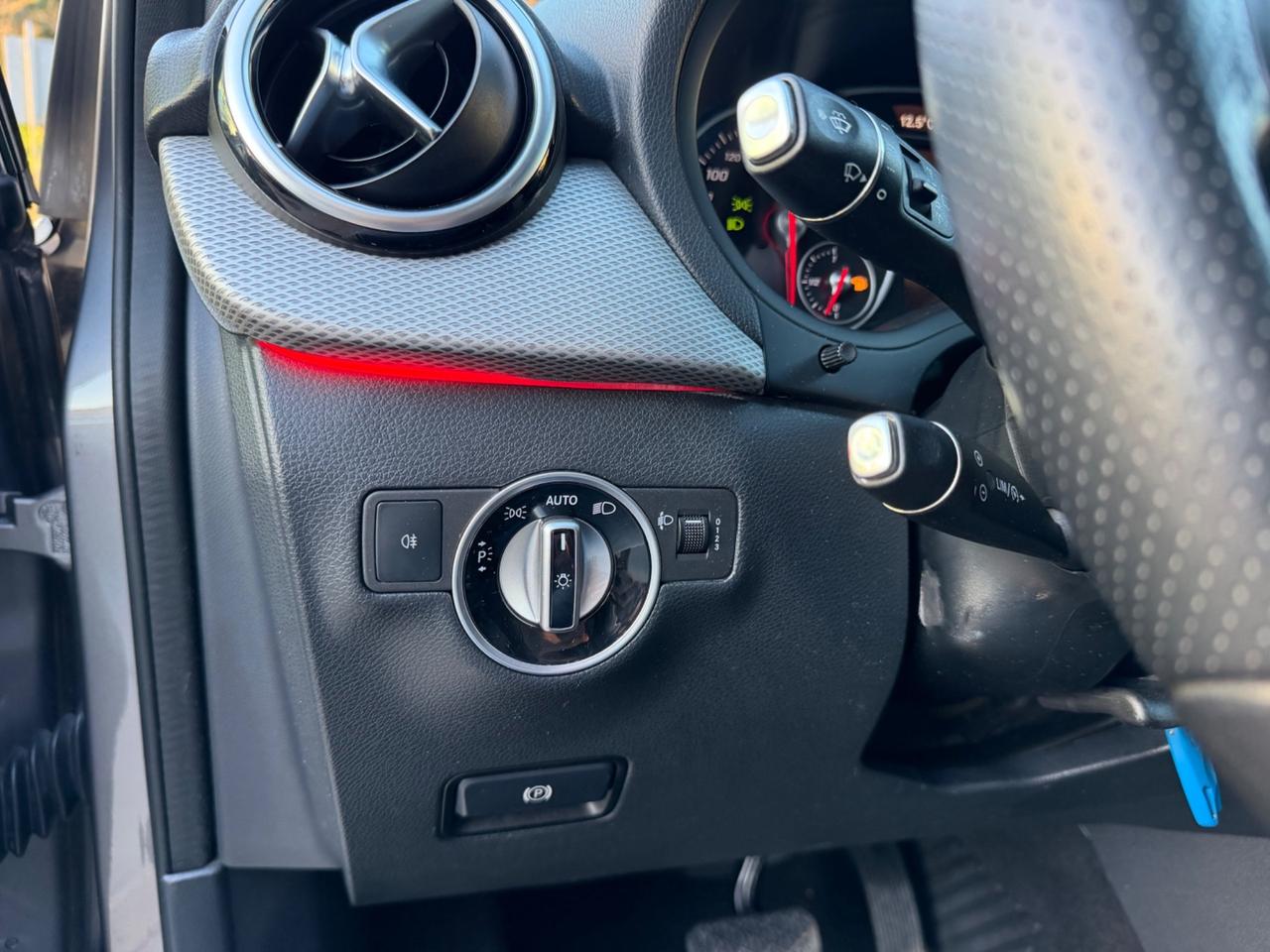 Mercedes-benz B 180 d Automatic Sport