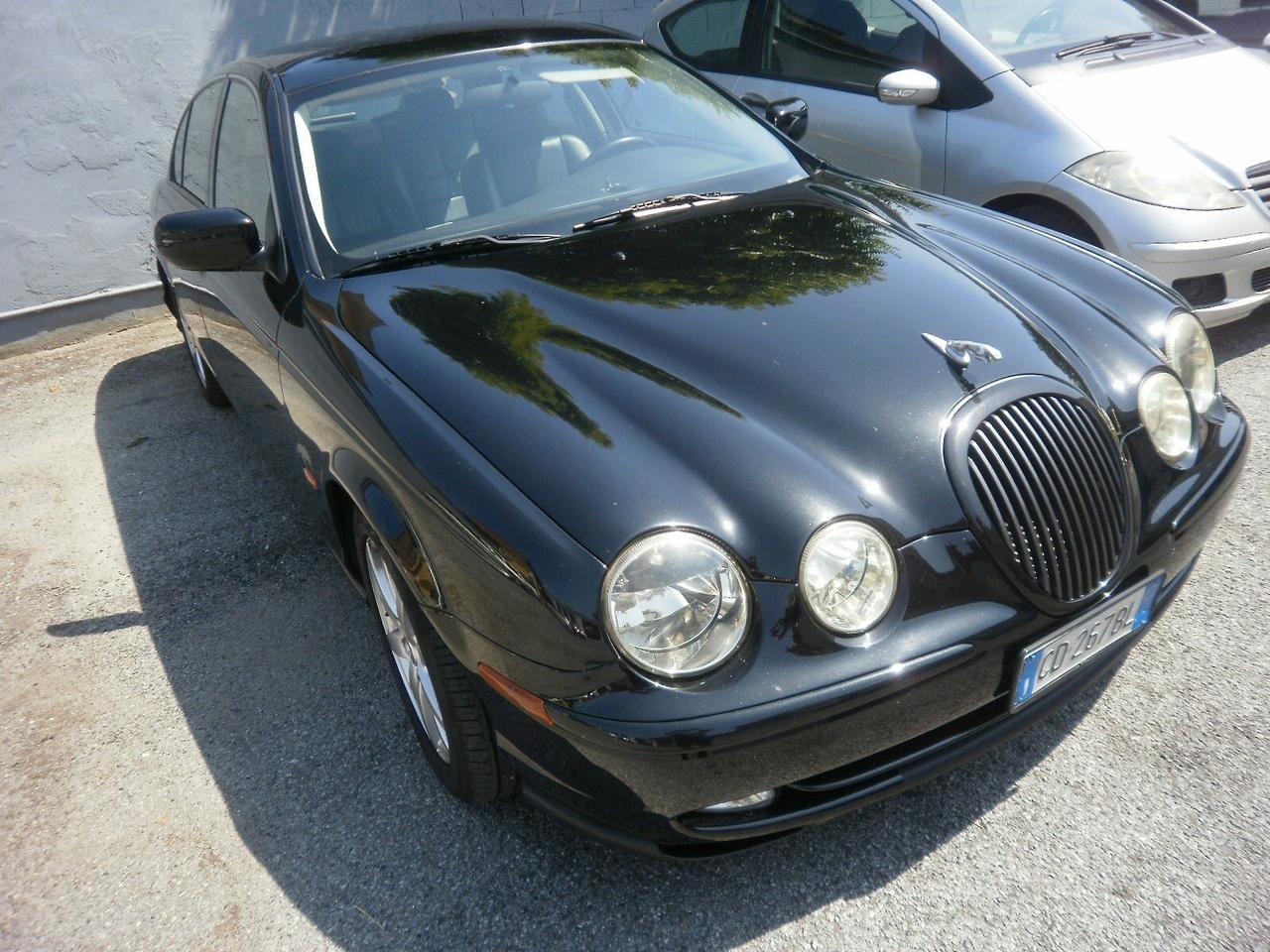 JAGUAR S TYPE GPL ESCRITO ASI