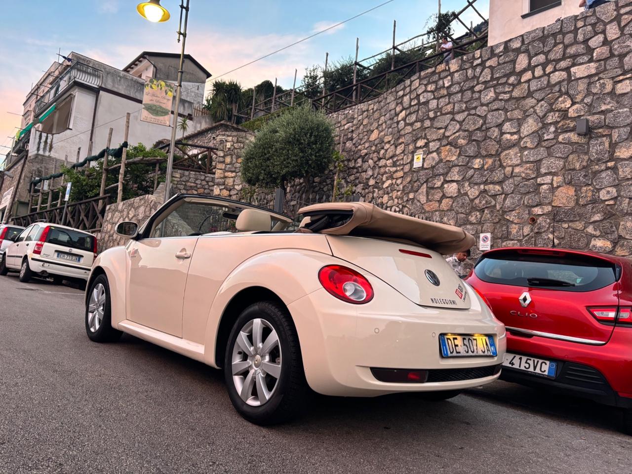 Volkswagen New Beetle 1.6 Cabrio