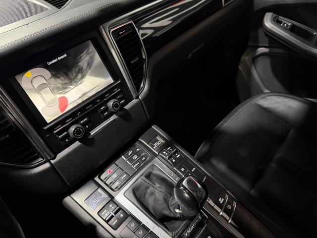 PORSCHE Macan WHITE INSERTI IN CARBONIO CERCHI DA 21 SOSPENSIONI