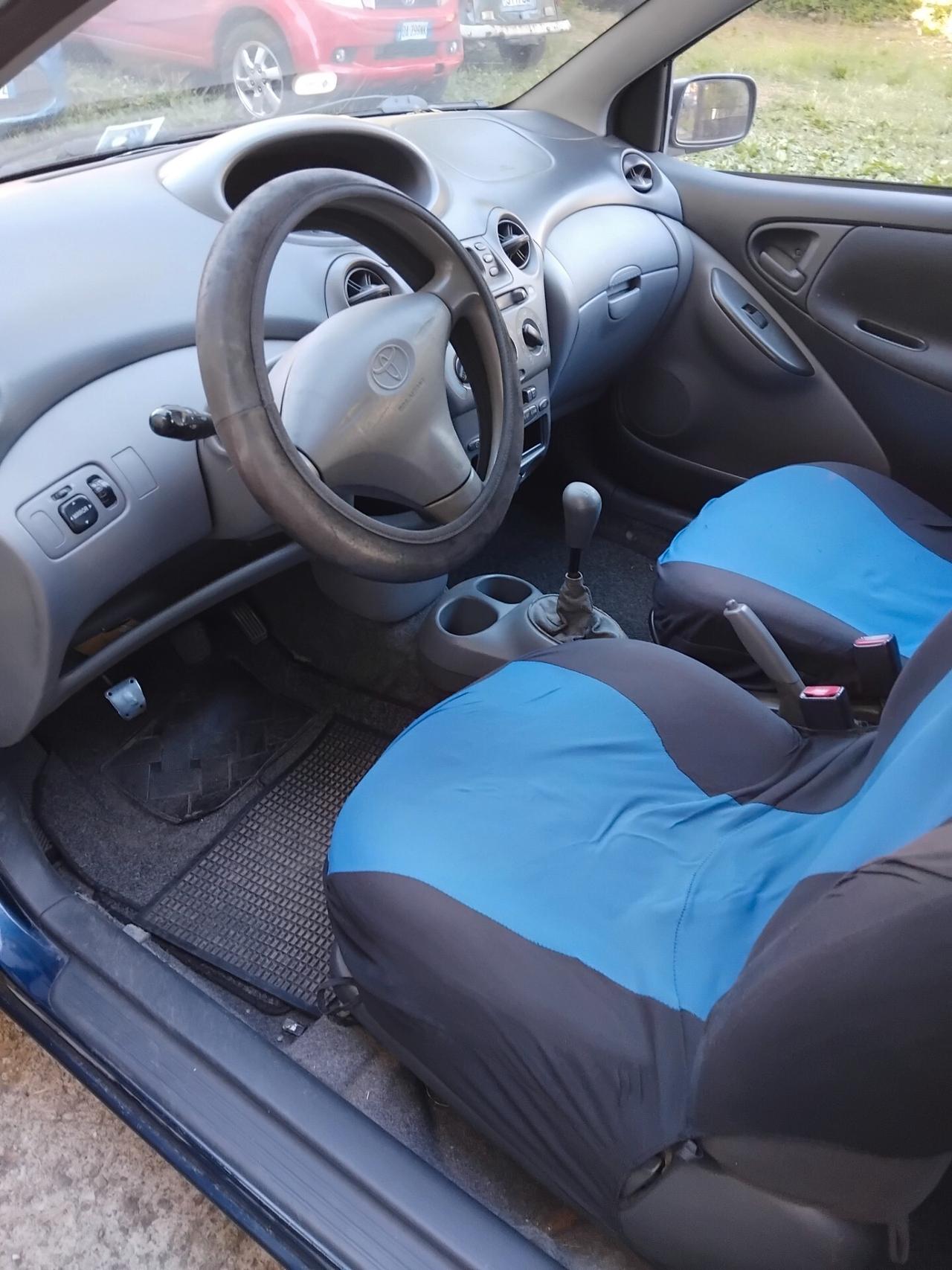Toyota Yaris 1.4 tdi D-4D cat 3 porte