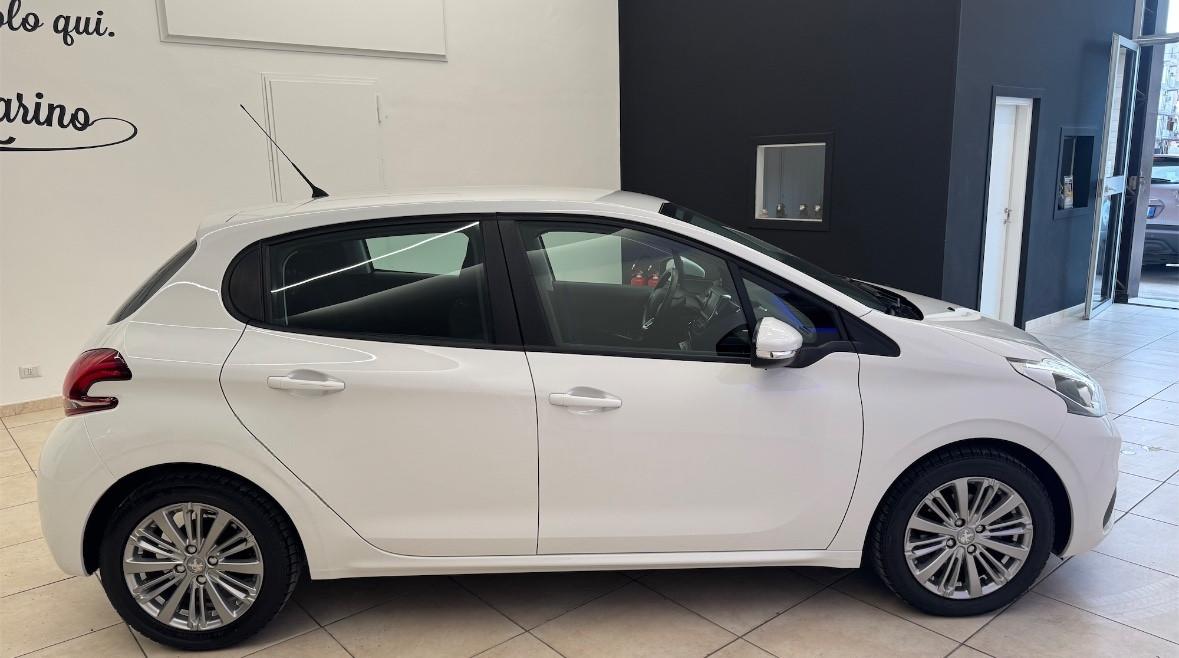 Peugeot 208 BlueHDi 75 5 porte Allure-2017