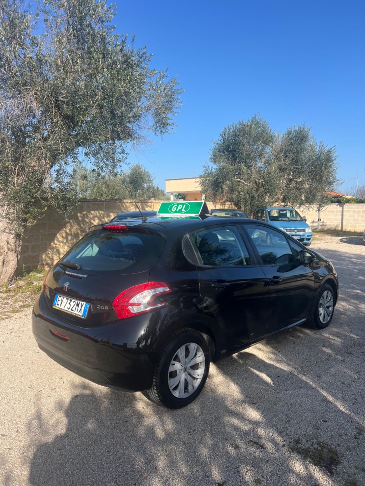 Peugeot 208 1.4 VTi 95 CV 5p. GPL Access