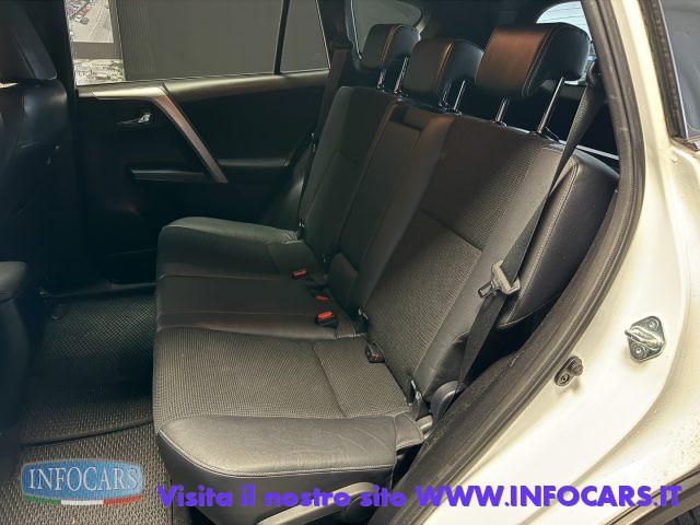 TOYOTA RAV 4 2.0 D-4D 2WD Business - GANCIO TRAINO