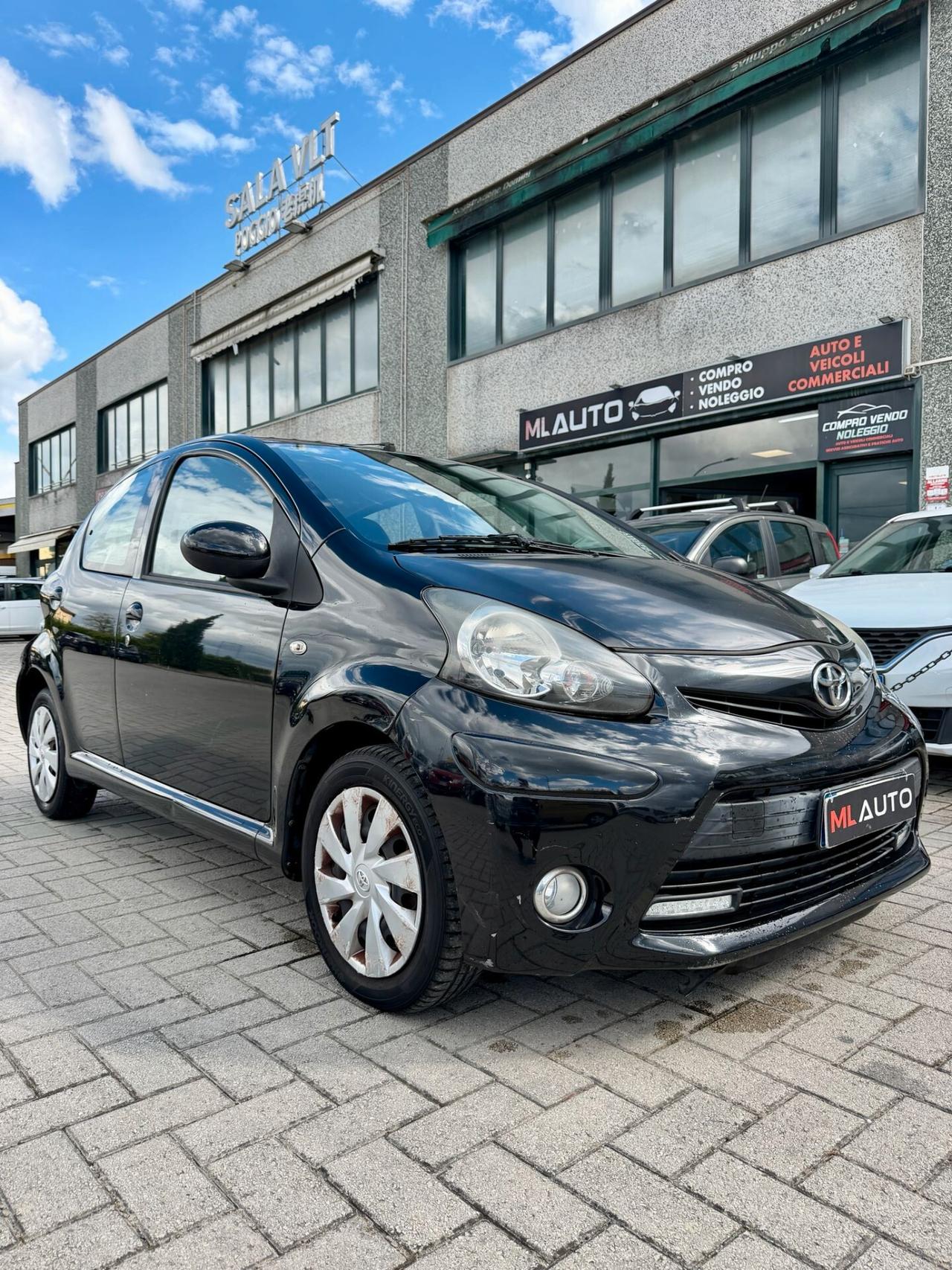 Toyota Aygo 1.0 12V VVT-i 5 porte Lounge Connect