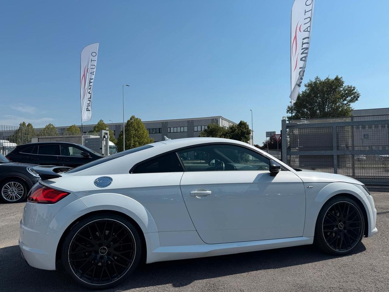 Audi TT Coupé 2.0 TFSI S line