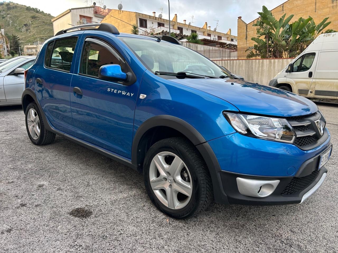 Dacia Sandero Stepway 1.5 dCi Solo 30000 km !!!!!!