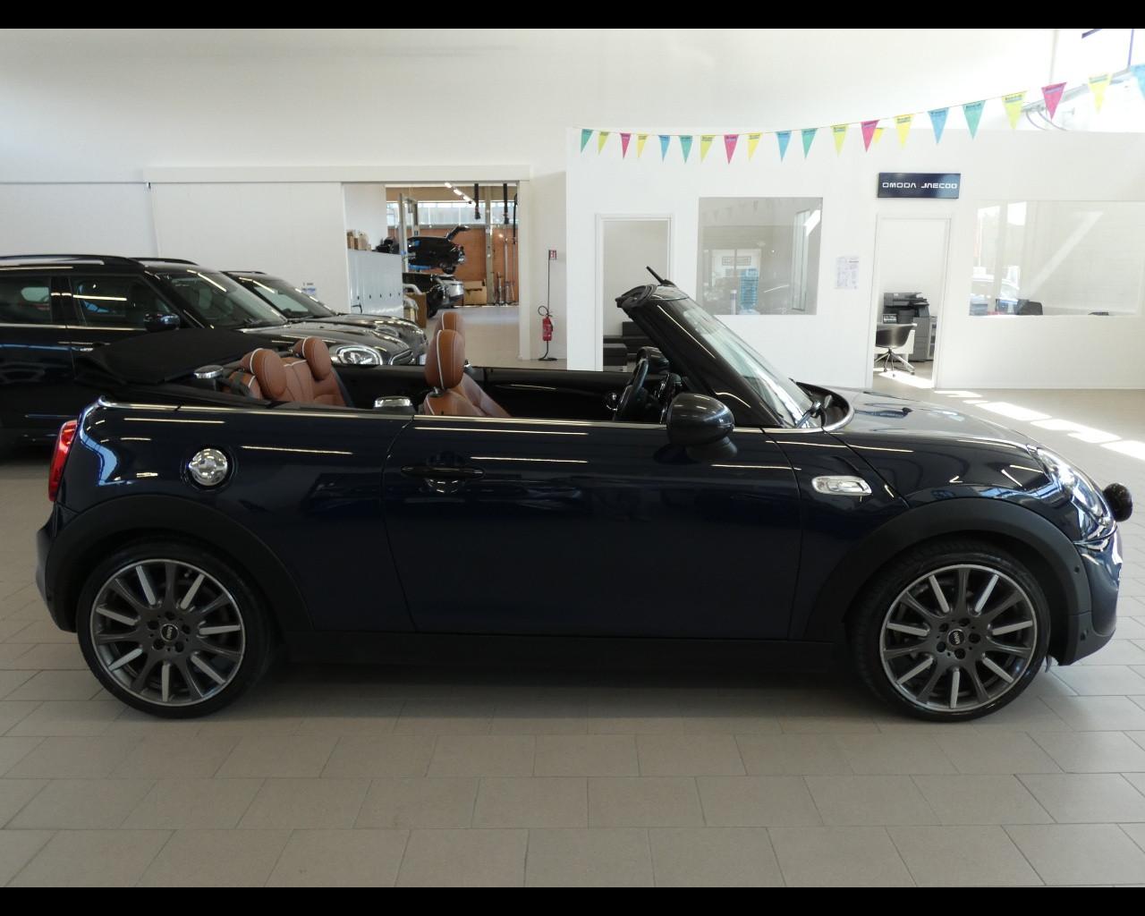 MINI Mini Cabrio (F57) - Mini 2.0 Cooper SD aut. Hype Cabrio