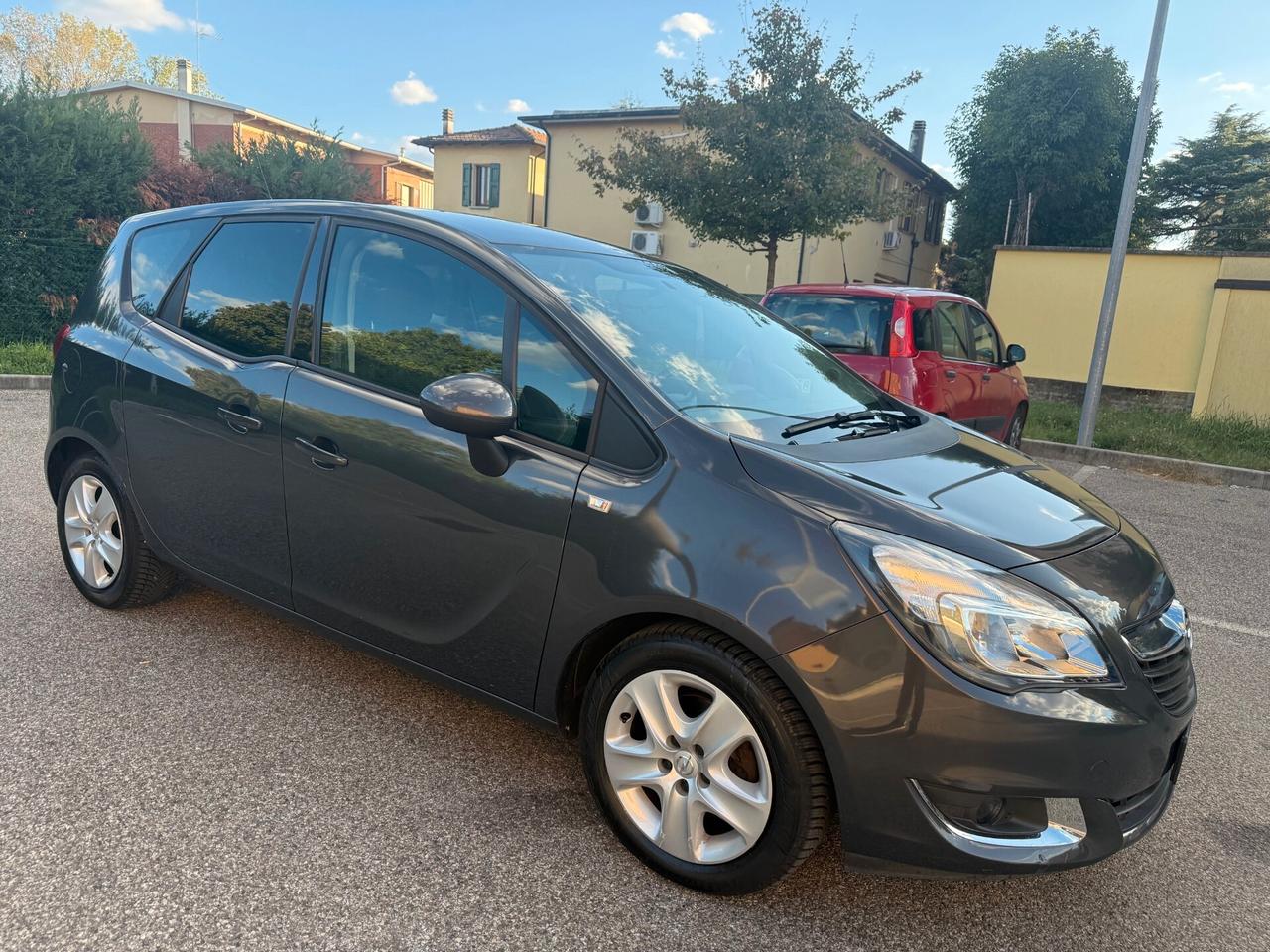 Opel Meriva 1.4 GPL - NEOPATENTATI - 12 MESI DI GARANZIA -