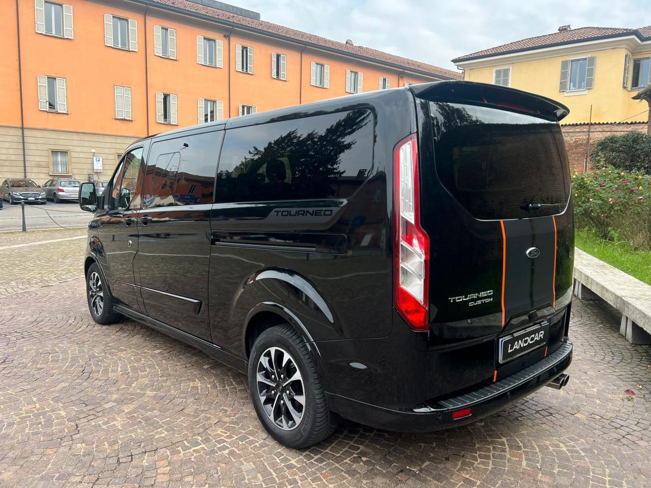 Ford Tourneo Custom 310 2.0 TDCi 170CV PL SPORT 8 posti