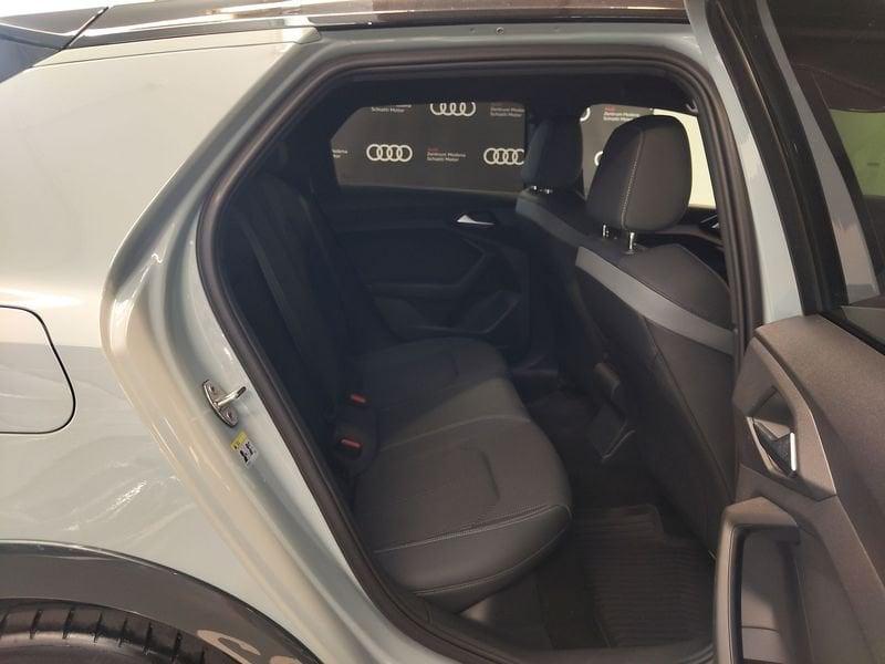 Audi A1 citycarver 30 TFSI S tronic Identity Contrast