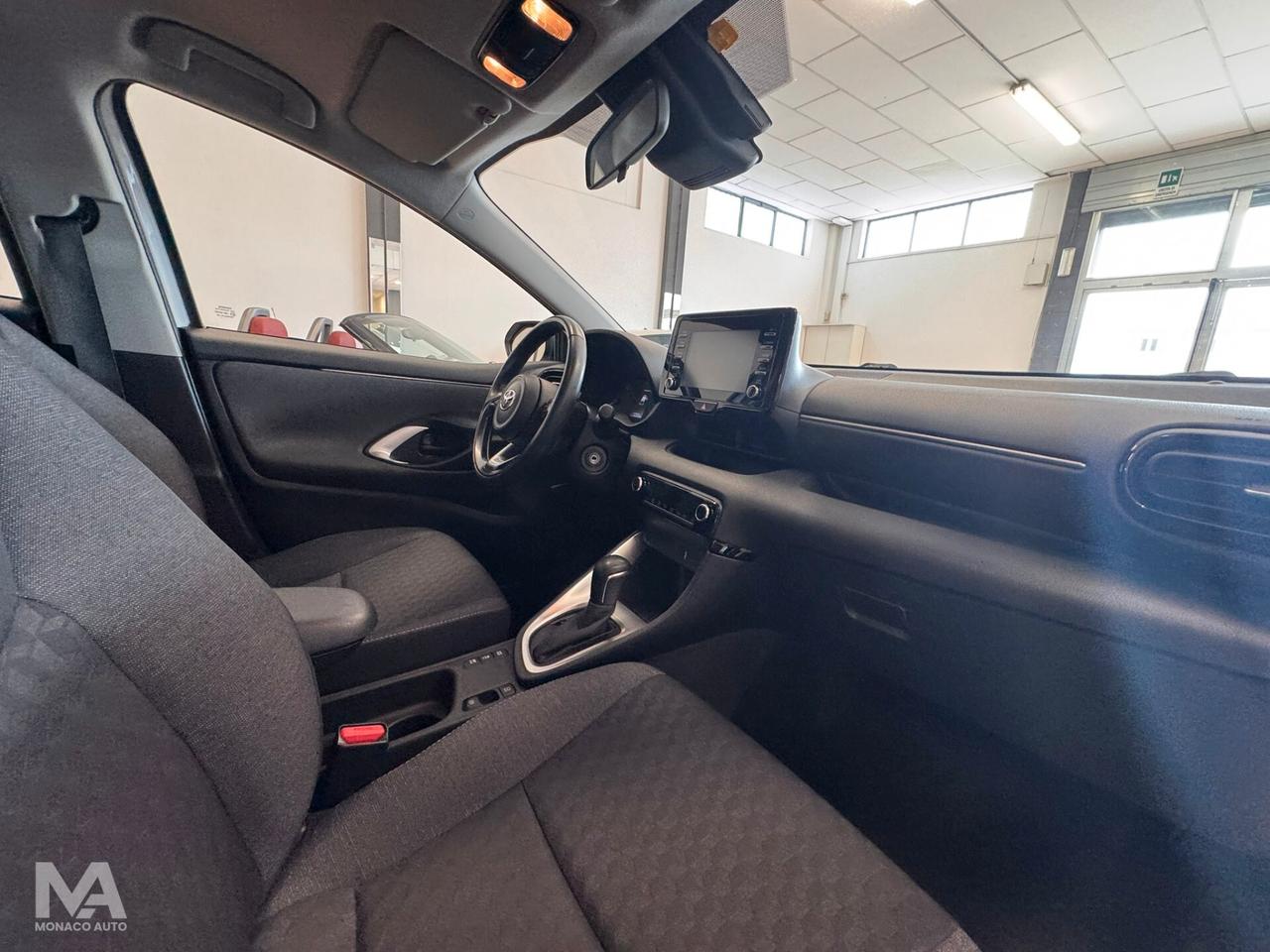 Toyota Yaris 1.5 90cv Hybrid Business 2021