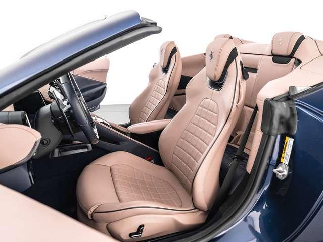 Ferrari Roma Spider