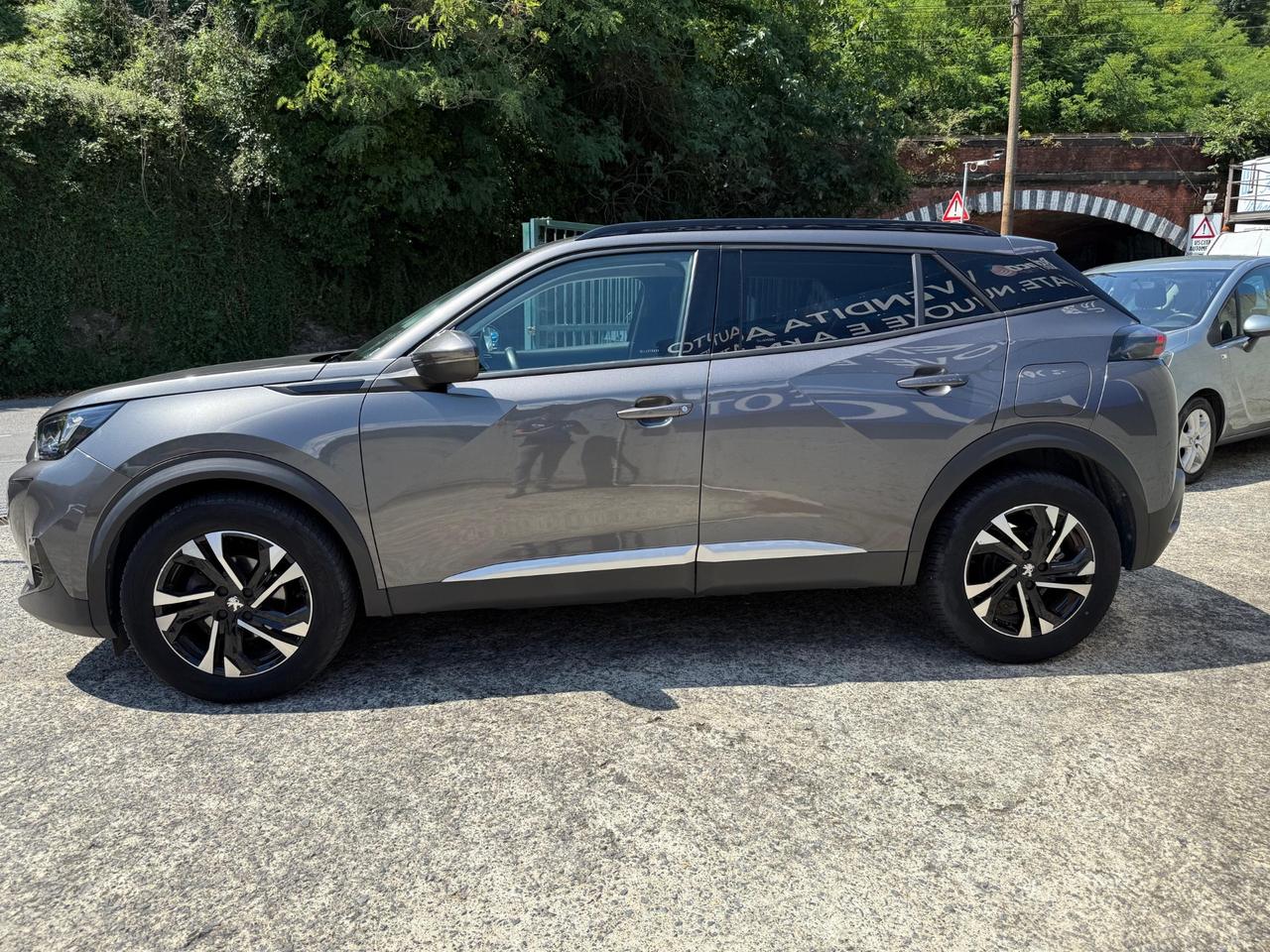 Peugeot 2008 PureTech 100 S&S Allure Pack