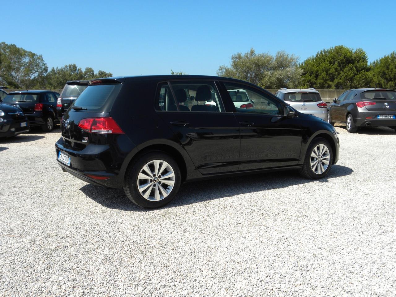 Volkswagen Golf 7 - 1.6 TDI 5p. Comfortline BlueMotion Technology CLIMA CERCHI CRUISE LED PDC