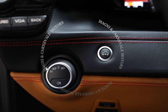 Ferrari 488 GTB|LIFT SYST.|CARBON+LEDS|CARBON PACK|HI-FI|APPLE