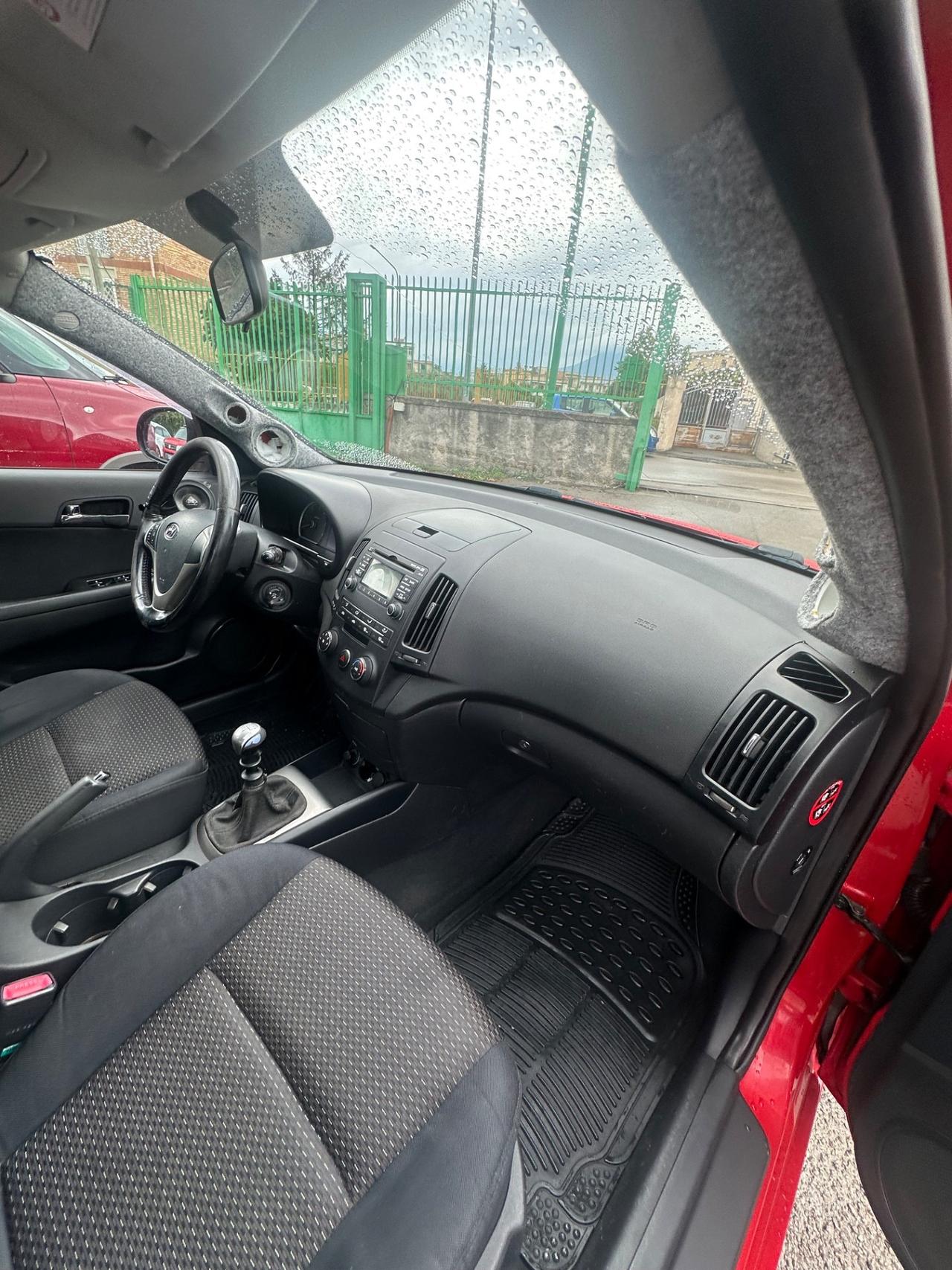 Hyundai i30 1.6 CRDi VGT 16V 90CV 5p. Active