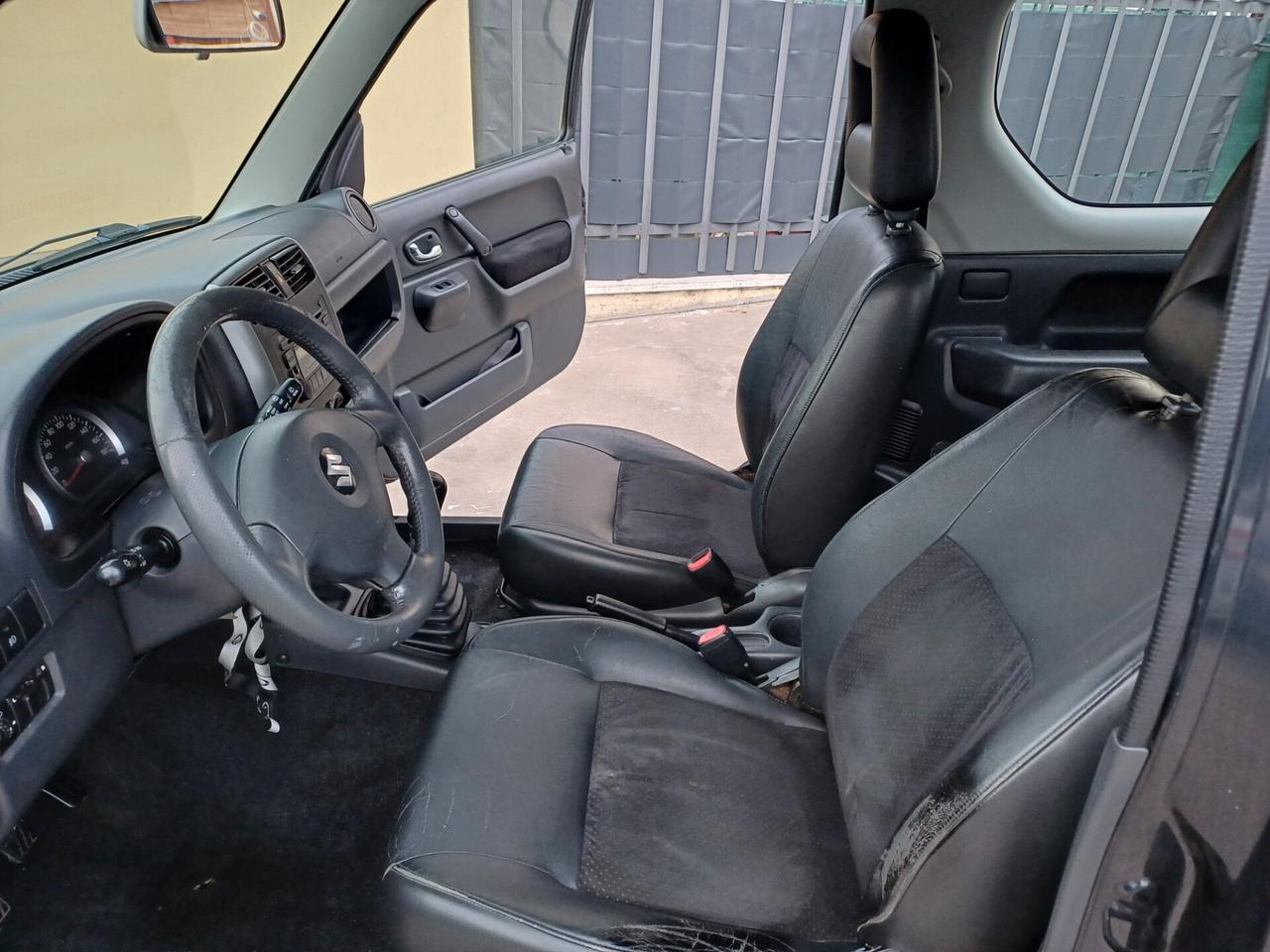Suzuki Jimny 1.3i 16V cat 4WD