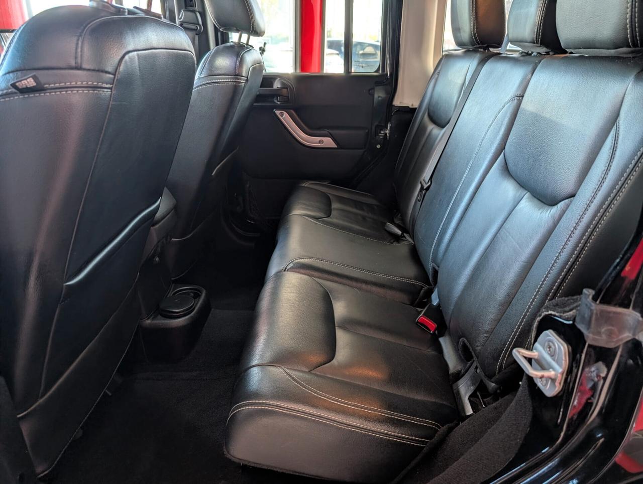 Jeep Wrangler 2.8 CRD DPF SAHARA