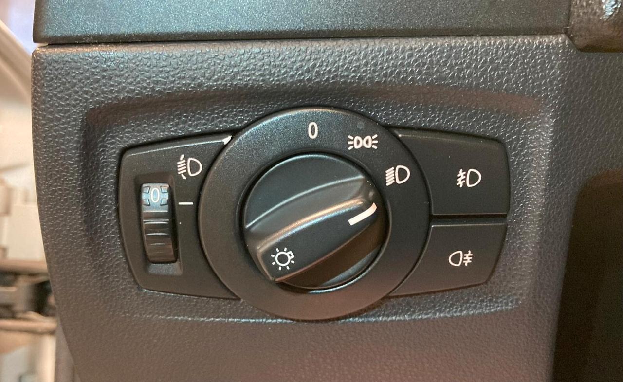 Bmw 116 116i cat 5 porte Futura