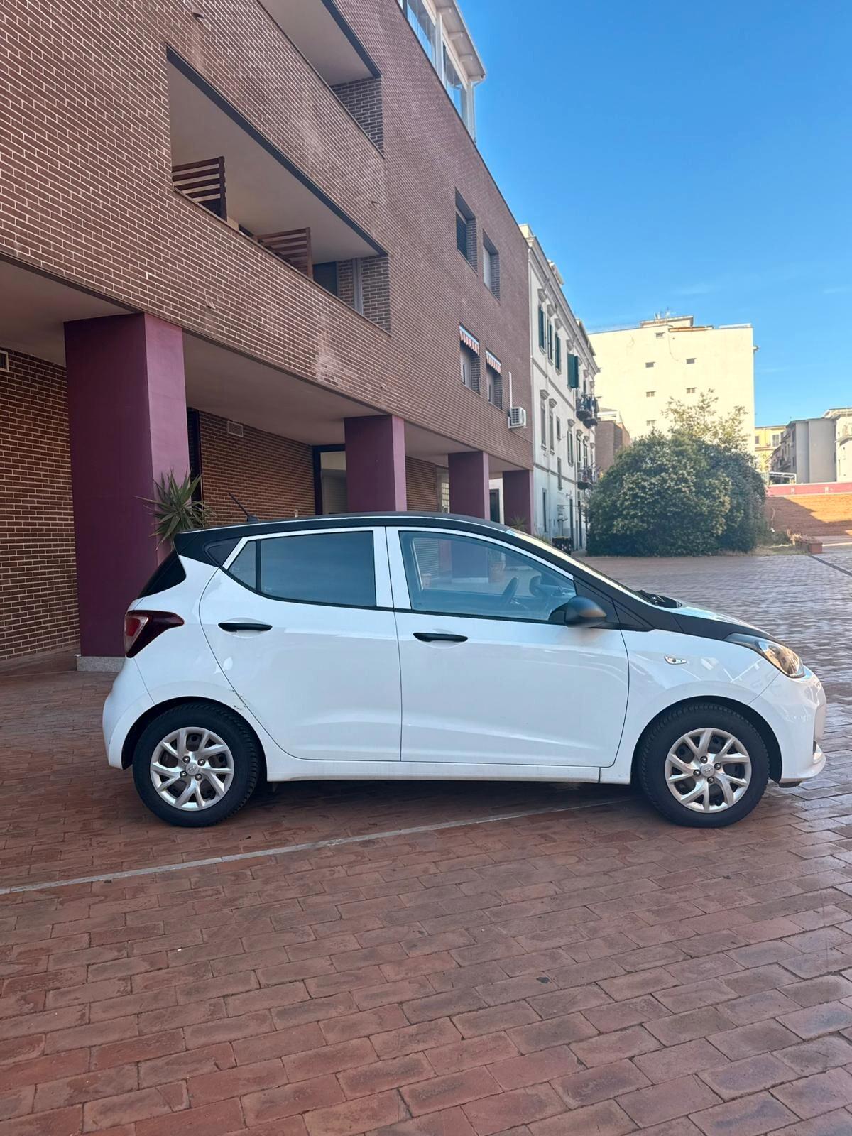 Hyundai i10 1.0 MPI Login A/T