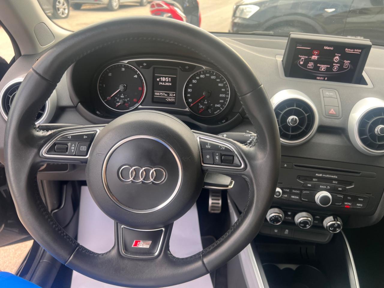 Audi A1 1.6 TDI 90 CV S-line ok neopatentati