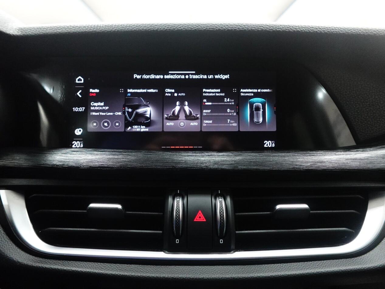 Alfa Romeo Stelvio 2.2 MJT 160 CV AT8 RW BUSINESS