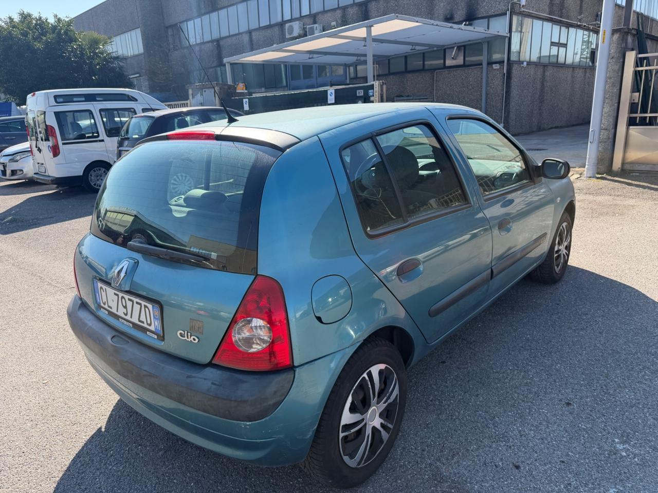 RENAULT CLIO 1.2 BENZINA UNI PROP 48.000KM