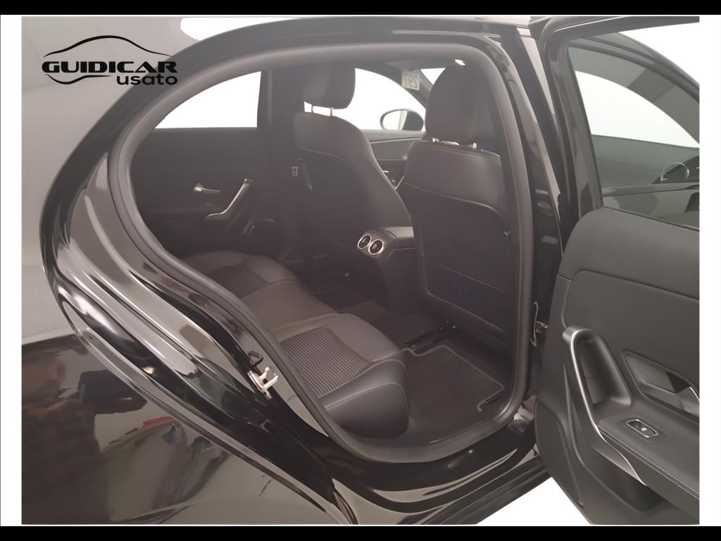 Mercedes-Benz Classe A - W177 2018 - A 180 d Sport auto