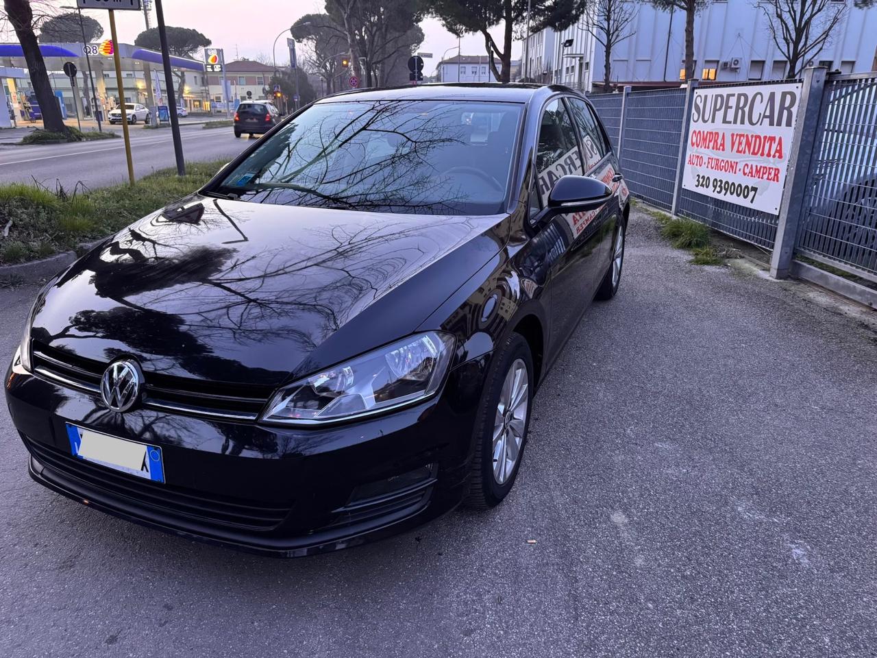 VW Golf 1.6 TDI 5p. Highline neopaten garanzia 12 mesi