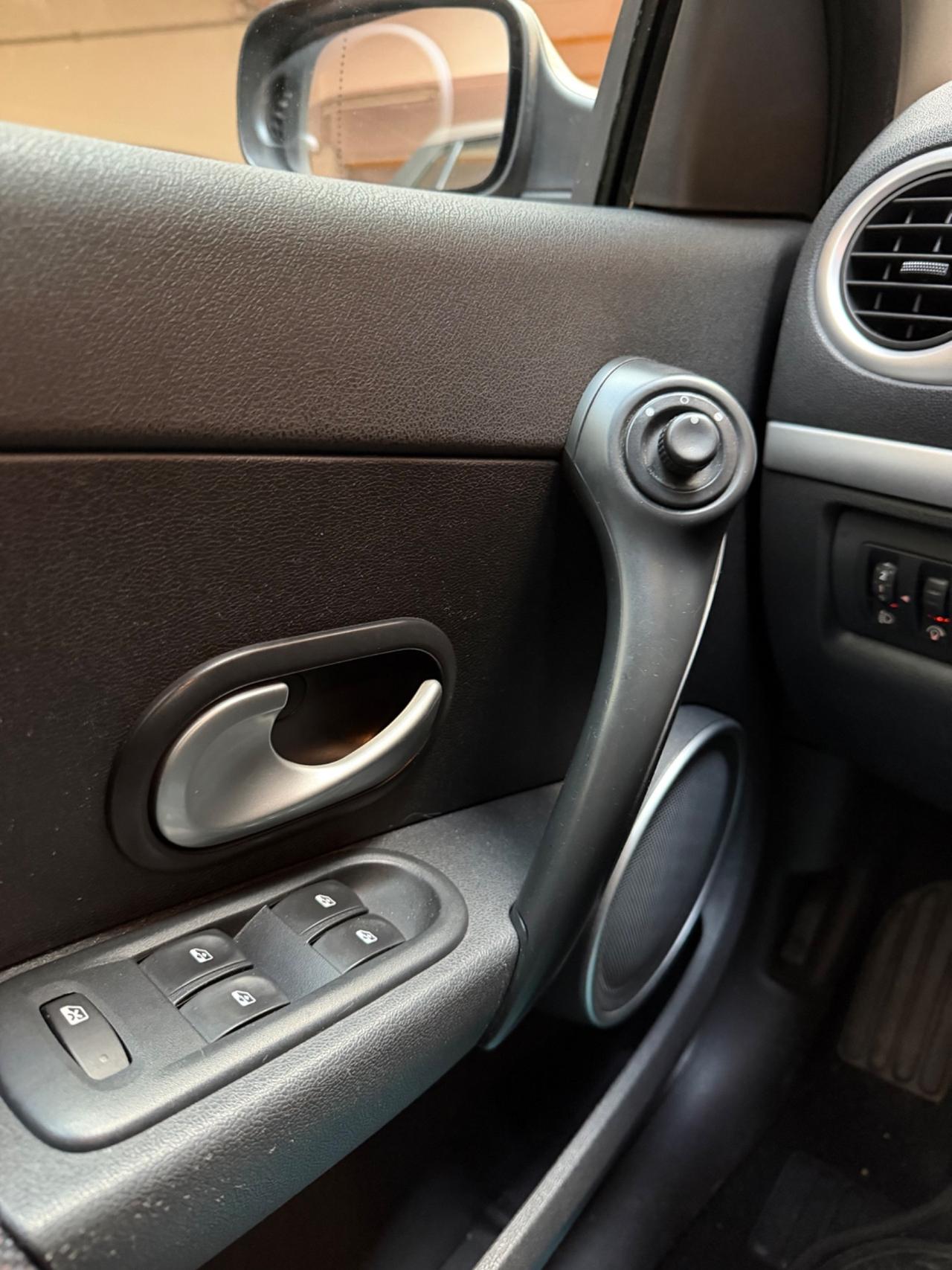 Renault Clio 1.2 Neopatentati Euro 4