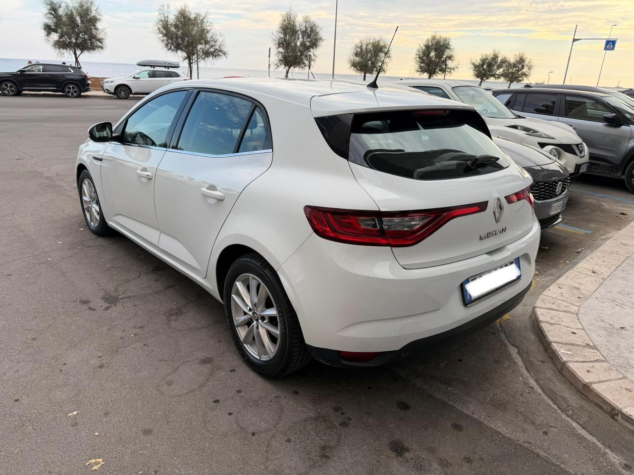 Renault Megane Mégane dCi 8V 110 CV EDC Energy Bose