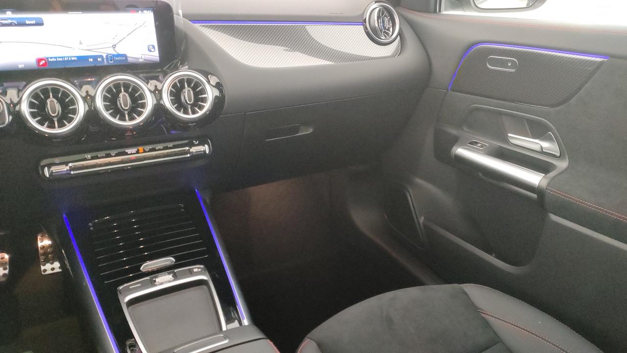 Mercedes-Benz GLA 200 d automatic