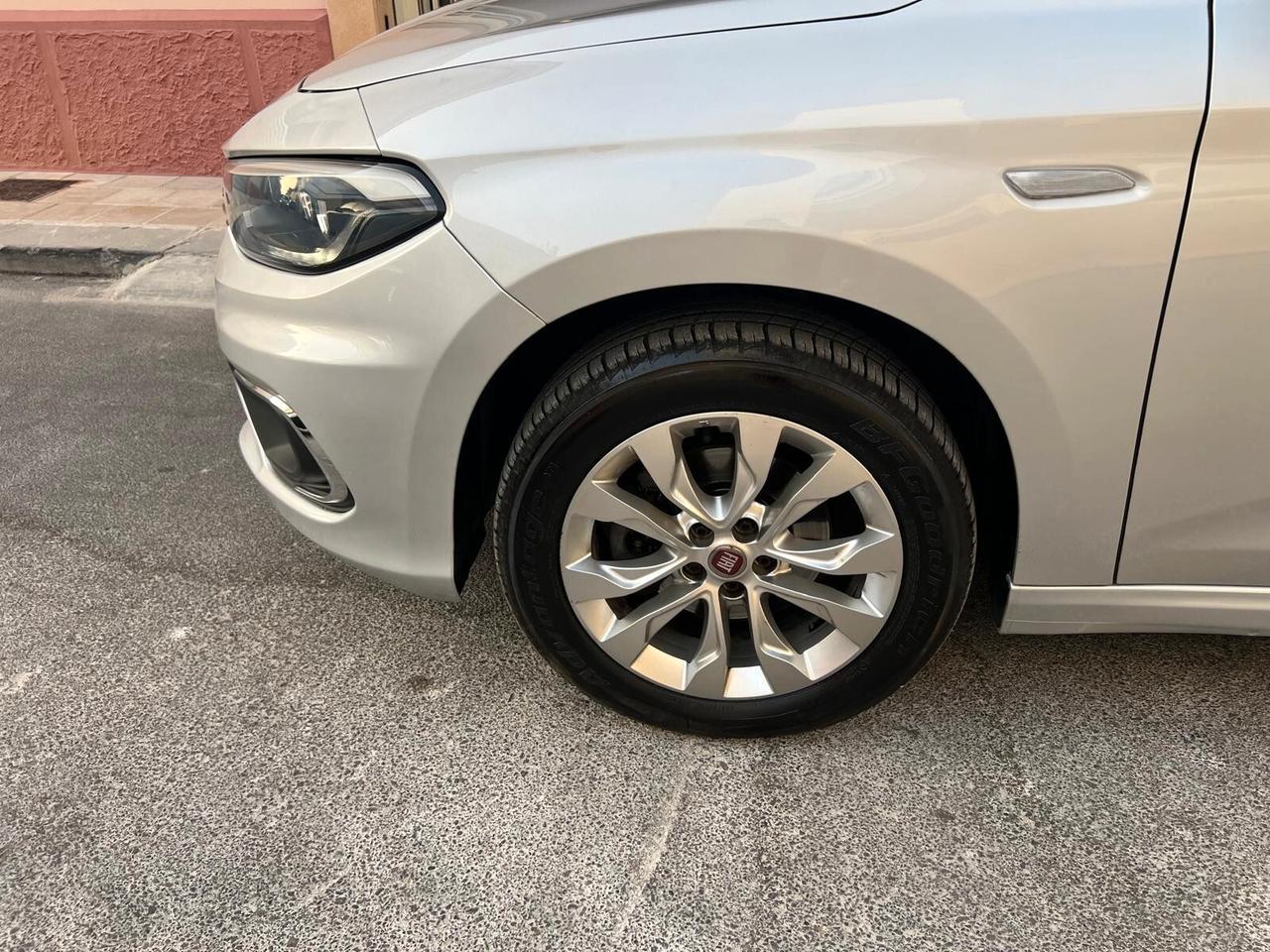 FIAT TIPO SW 1.6 MJT 120CV LOUNGE NAVI CRUISE OK NEOPATENTATI ANNO 2020