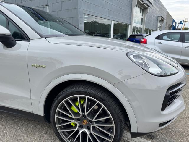 PORSCHE Cayenne Coupé 3.0 V6 E-Hybrid FULL OPT.