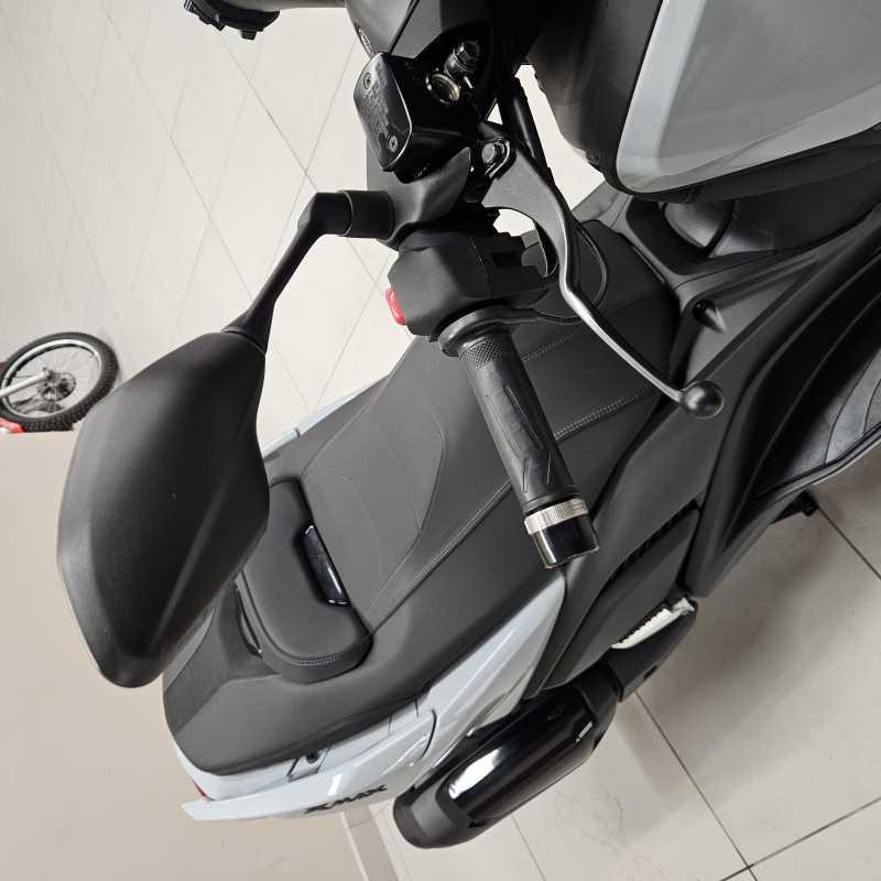 Yamaha X-Max 300 Tech Max - 2025