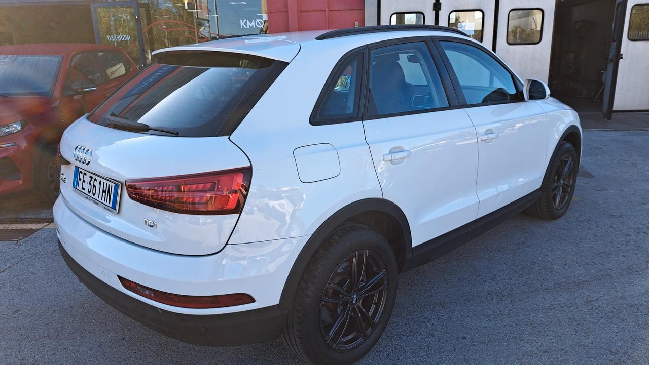 Audi Q3 2.0 TDI 120 CV