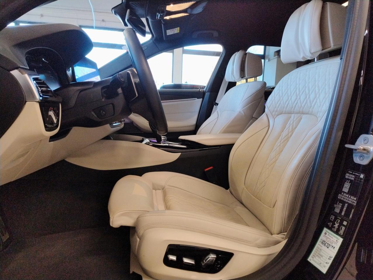 BMW 530d xDrive Touring MSPORT *COMFORT*LIVE*DRIVING