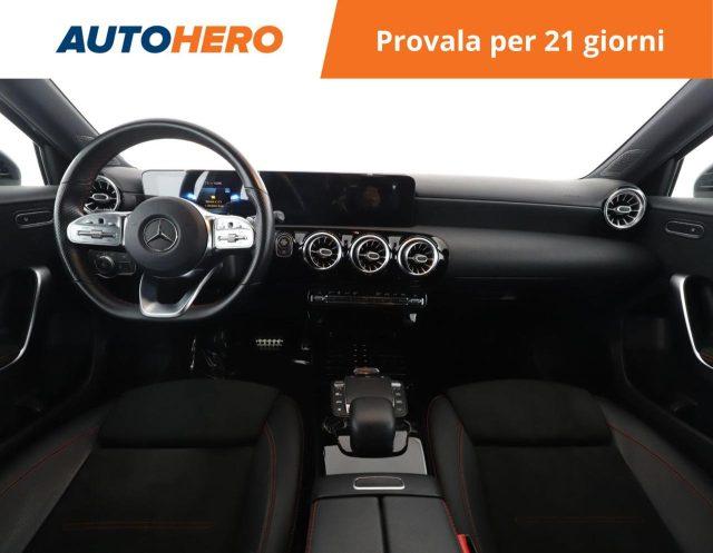 MERCEDES-BENZ A 180 Automatic Premium