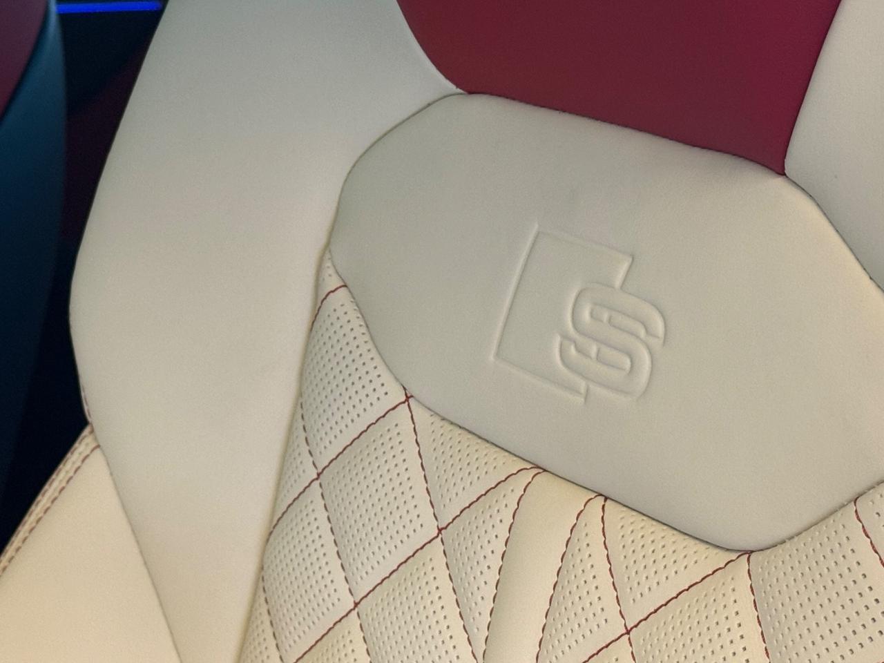 Audi SQ8 TFSI -Totalemente Exclusive-