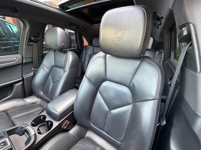 Porsche Macan 2.0 T 265CV