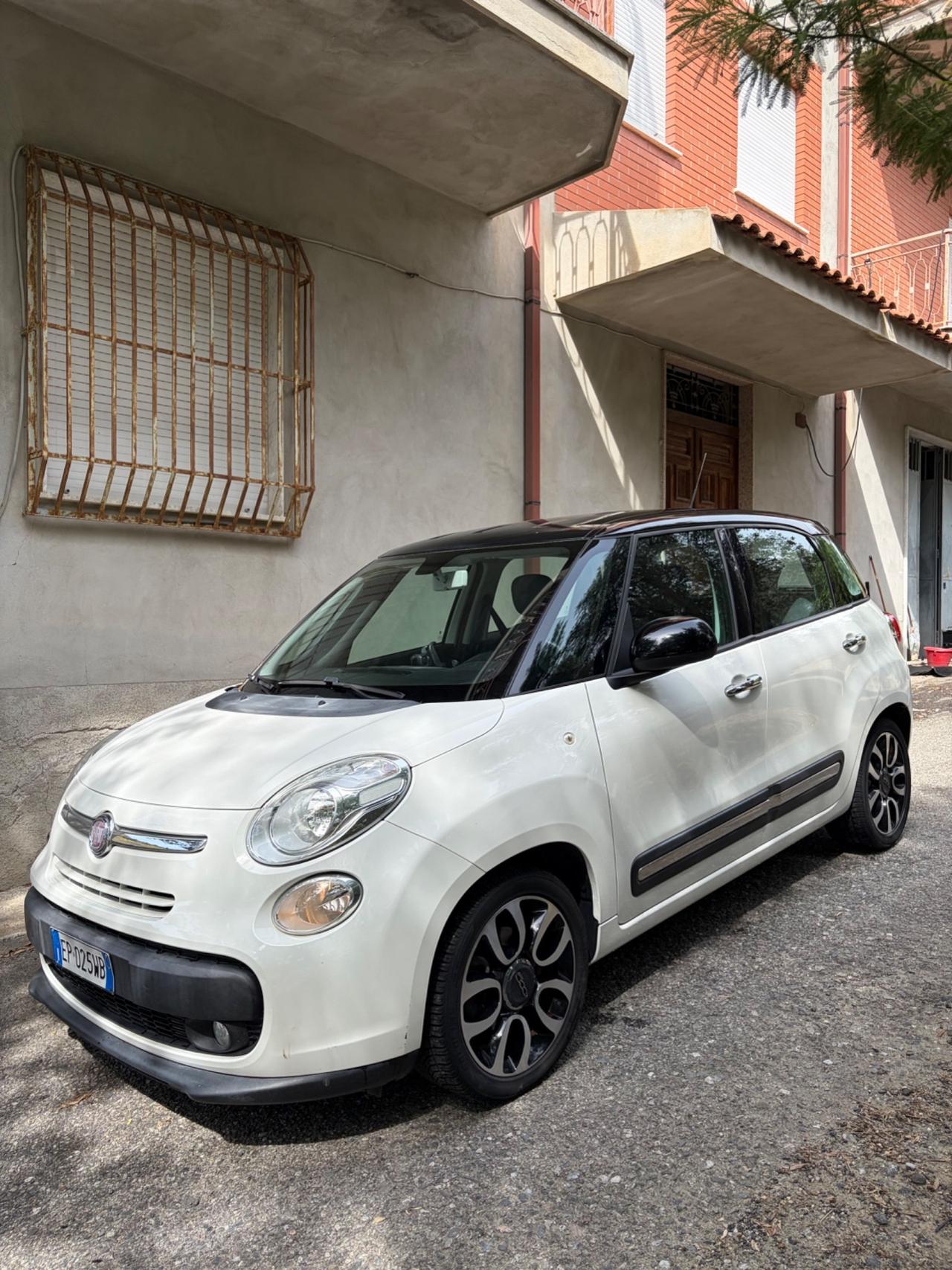FIAT 500L 1.3 MTJ 85CV UNICA POCHI KM BI COLORE LEGGI