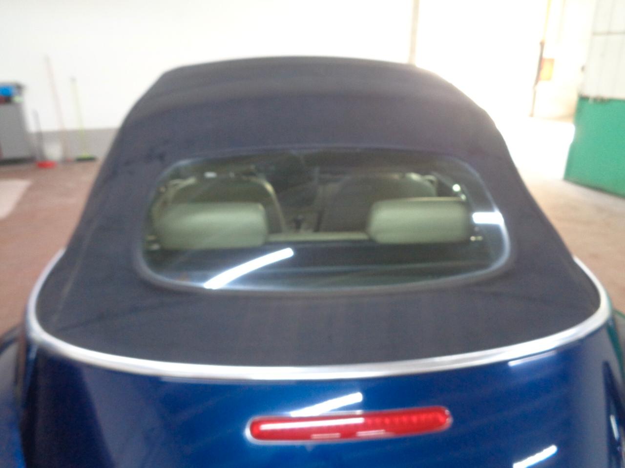 Volkswagen New Beetle 2.0 Cabrio